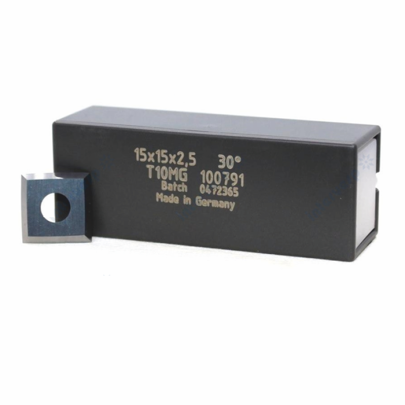 Купить Сменная ножевая пластина HM-WP/15X15X2.5/D=6.2/R=150/30°/T10MG. Официальный магазин JET Украина. Фирменный инструмент Джет и оборудовние